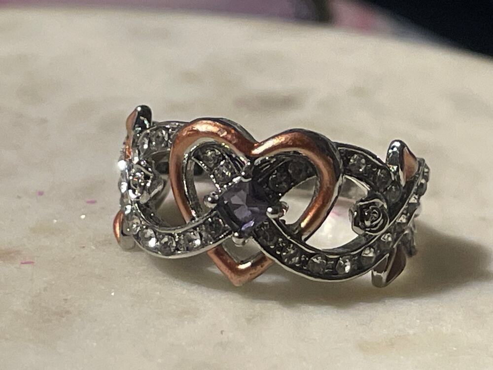 Size 7 heart ring